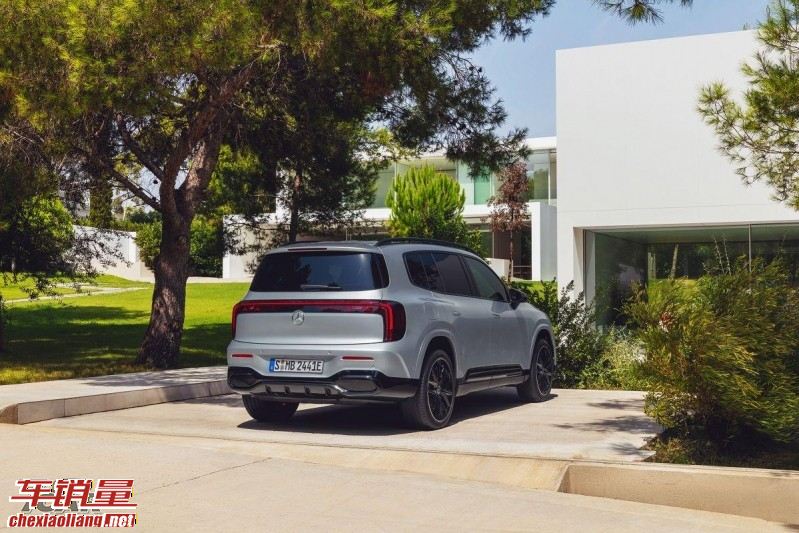 空间、科技与纯电动力全面升级 全新世代 梅赛德斯-奔驰 GLB 正式登场