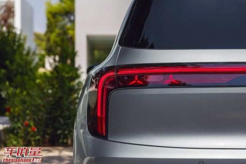 空间、科技与纯电动力全面升级 全新世代 梅赛德斯-奔驰 GLB 正式登场