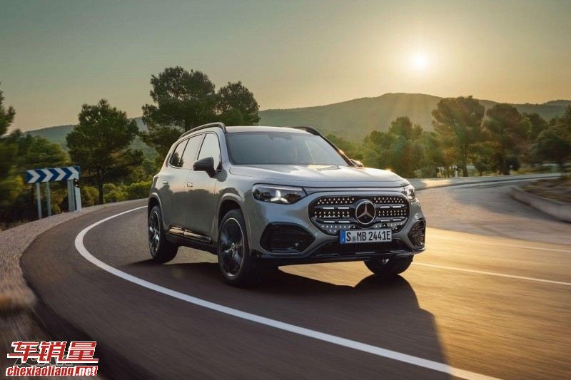 空间、科技与纯电动力全面升级 全新世代 梅赛德斯-奔驰 GLB 正式登场