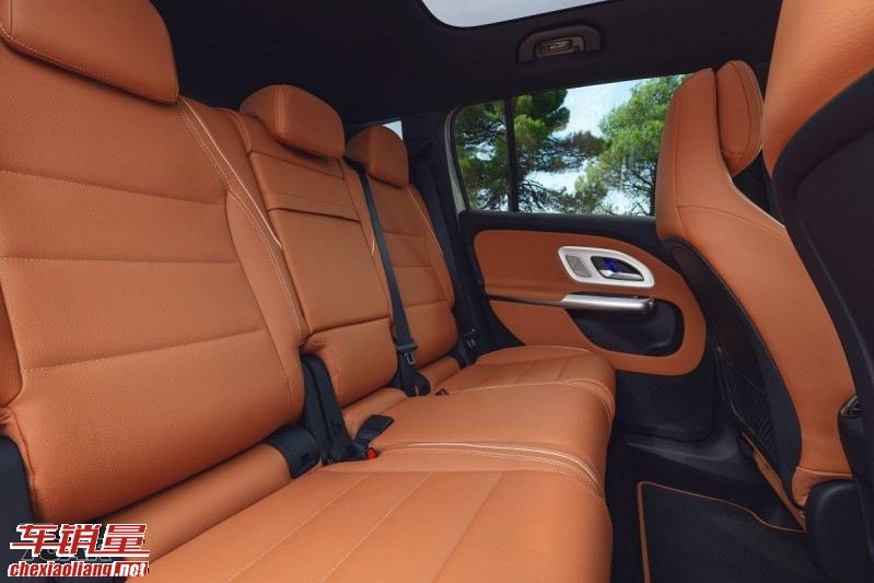 空间、科技与纯电动力全面升级 全新世代 梅赛德斯-奔驰 GLB 正式登场