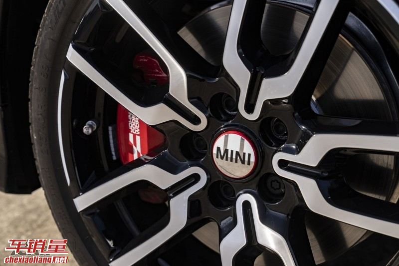 致敬 1965 蒙地卡罗传奇 MINI 发表 1965 Victory Edition 特仕车