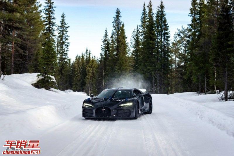 在极光与冰雪中淬链性能! 布加迪 Tourbillon 瑞典极寒测试进行中