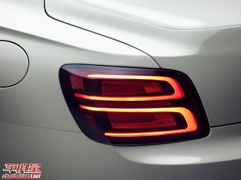 手工奢华与超跑血统再进化 全新第四代 宾利 Flying Spur S 正式登场