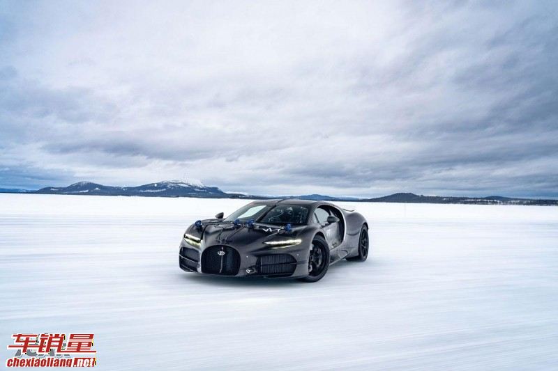 在极光与冰雪中淬链性能！　布加迪 Tourbillon 瑞典极寒测试进行中