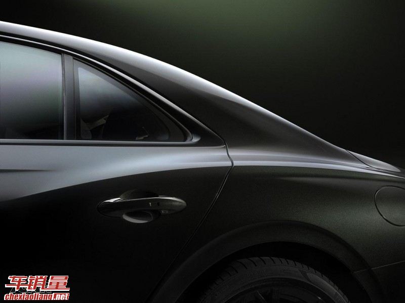 手工奢华与超跑血统再进化 全新第四代 宾利 Flying Spur S 正式登场
